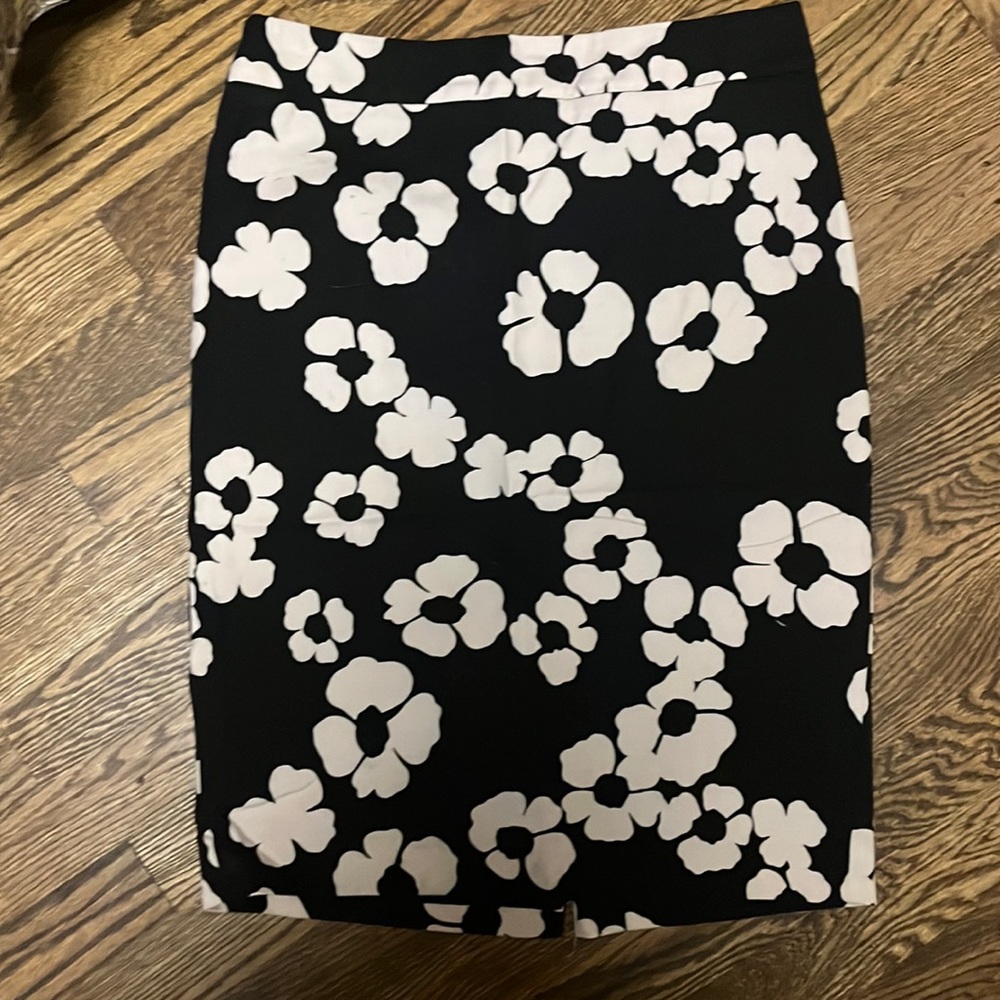 LOFT- Pencil Skirt